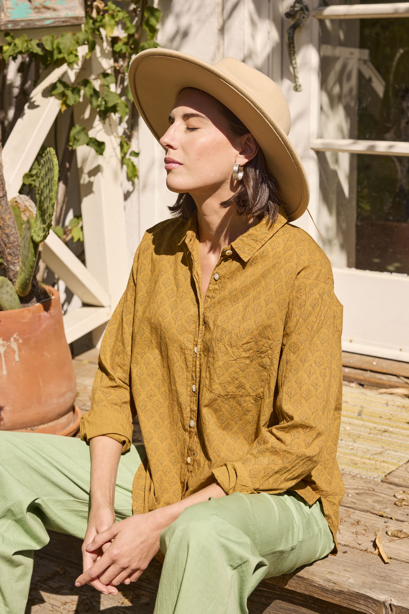 Good Boyfriend Shirt - Sunflower Overdye Honeycomb